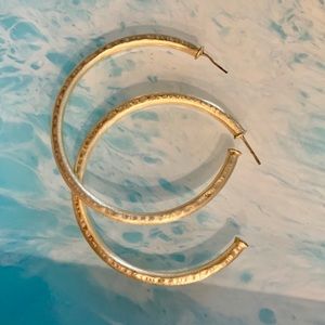 Sheila Fajl Everybody’s Favorite Hoops in Gold